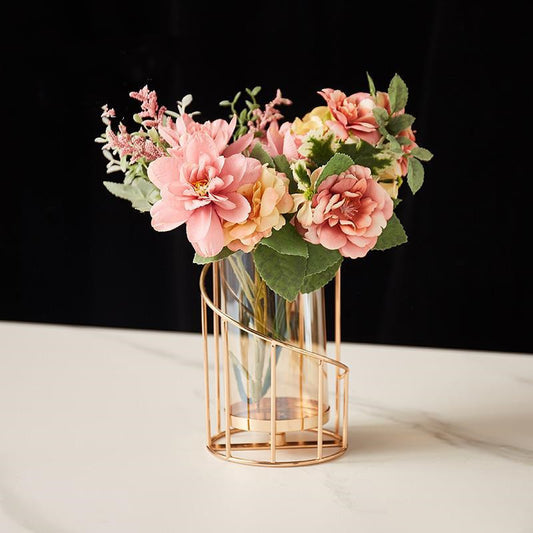 Nordic Romantic Candle Holder – Modern Scandinavian Decor for Cozy Home Ambience