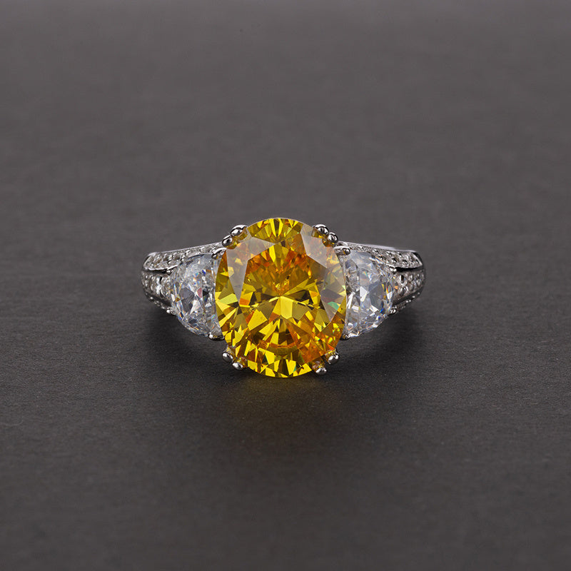 Oval diamond ring - Timeless Beauty
