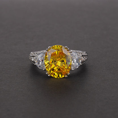 Oval diamond ring - Timeless Beauty