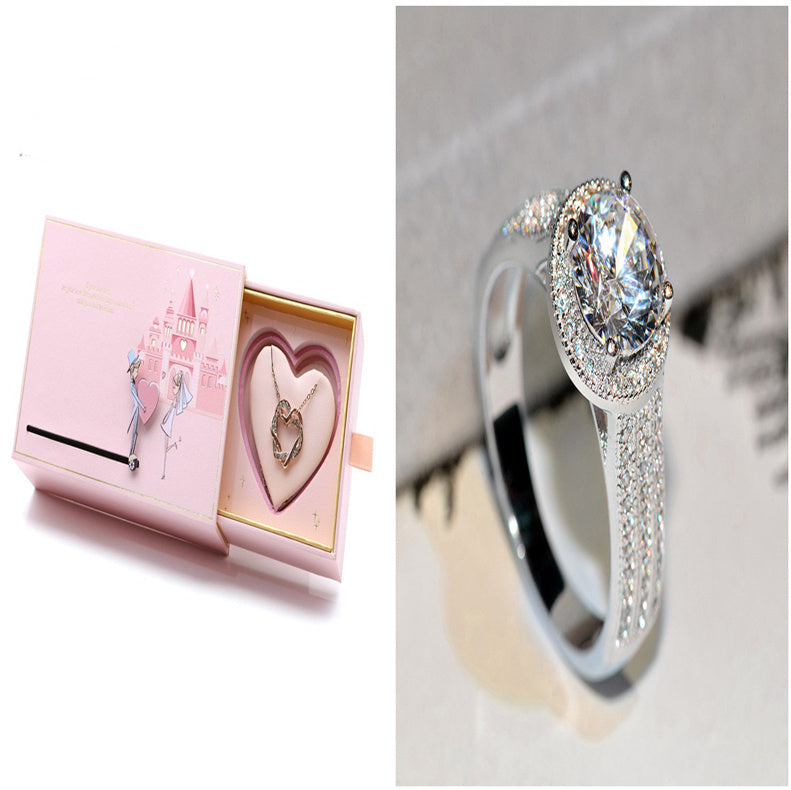 Classic Lotus Diamond Wedding Ring – Timeless Elegance for Your Big Day