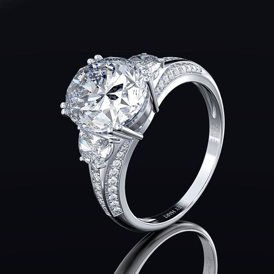 Oval diamond ring - Timeless Beauty
