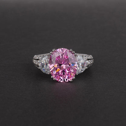 Oval diamond ring - Timeless Beauty