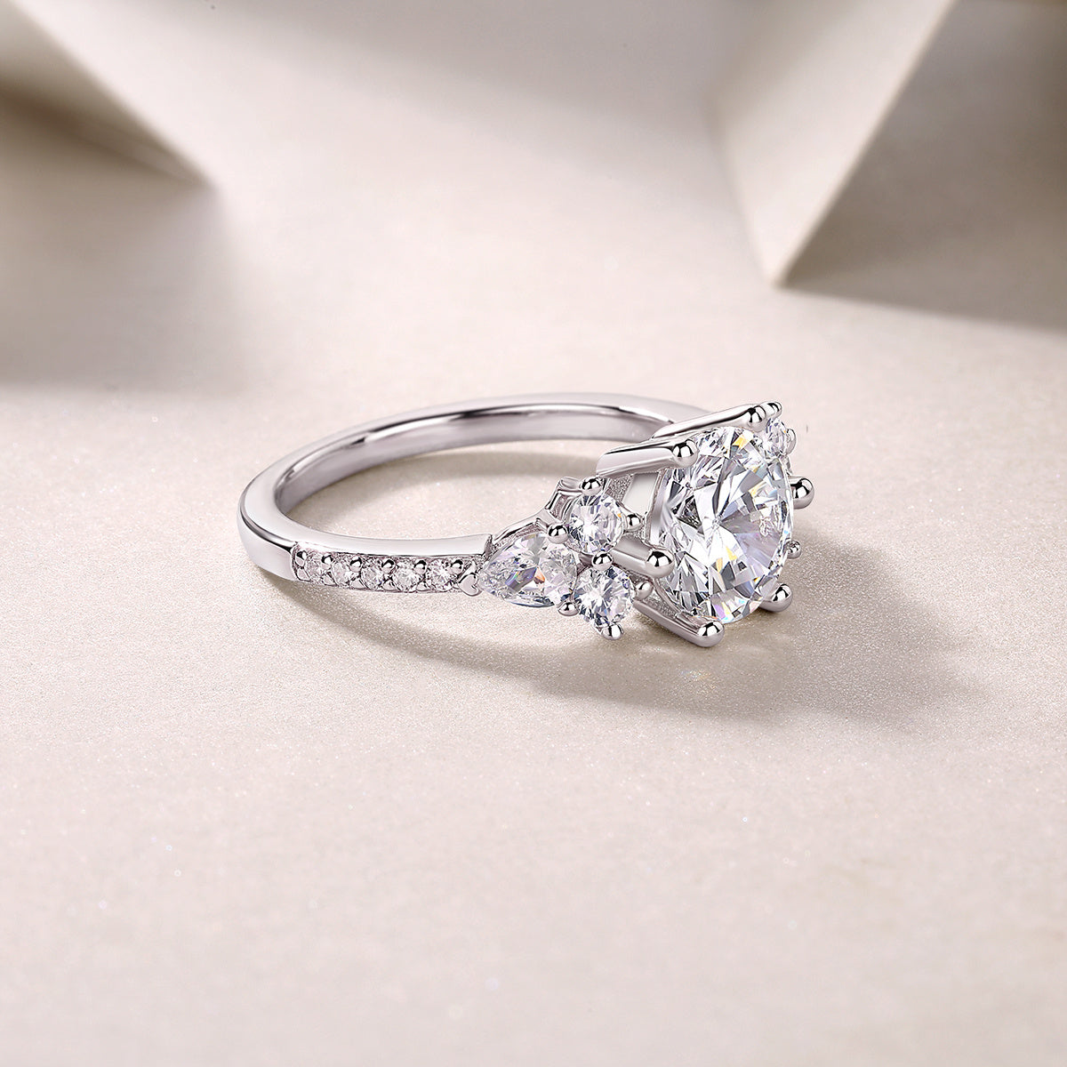 Luxury Moissanite Ring Ethically-Crafted Sparkle & Brilliance